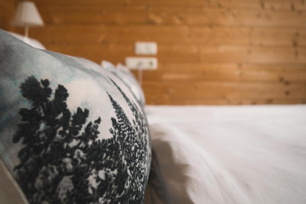 Naturnahes Familienchalet Mit Garten - Wifi - Netflix - Nur 15 Minuten Vom Chiemsee Und 35 Minuten Von Muenchen Entfernt Vogtareuth Exterior photo
