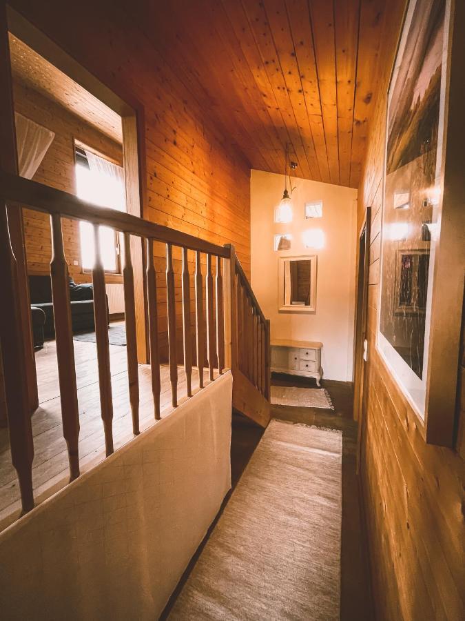 Naturnahes Familienchalet Mit Garten - Wifi - Netflix - Nur 15 Minuten Vom Chiemsee Und 35 Minuten Von Muenchen Entfernt Vogtareuth Exterior photo