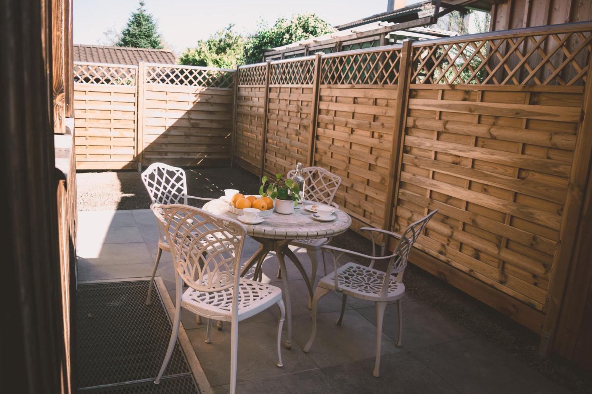 Naturnahes Familienchalet Mit Garten - Wifi - Netflix - Nur 15 Minuten Vom Chiemsee Und 35 Minuten Von Muenchen Entfernt Vogtareuth Exterior photo